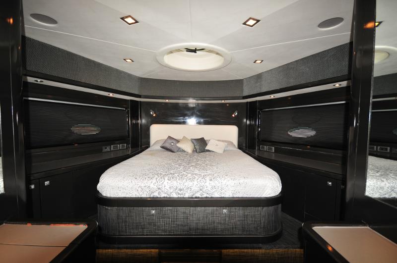 2023 Sunseeker Predator 82 zu chartern (photo 10)