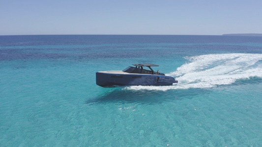 2019 EVO 43 for charter (photo 6)
