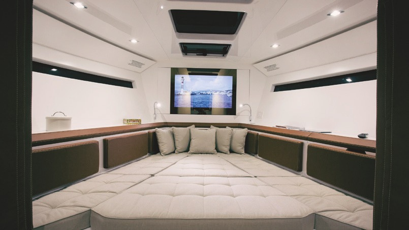 2019 EVO 43 for charter (photo 7)