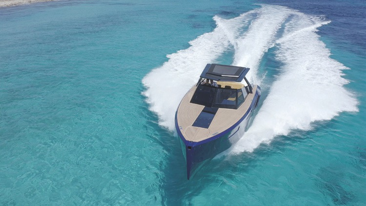 2019 EVO 43 for charter (photo 9)