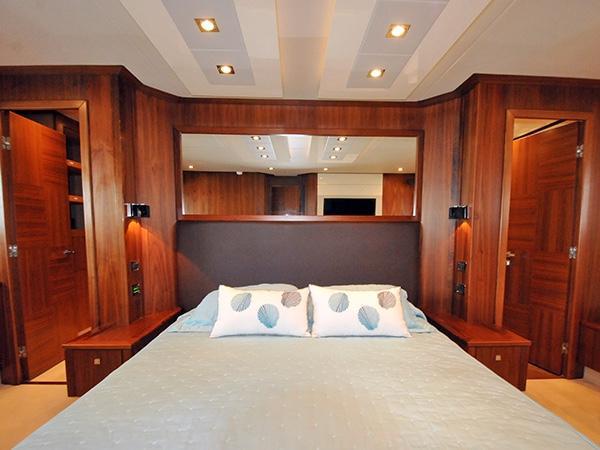 2023 Sunseeker Predator 84 zu chartern (photo 7)