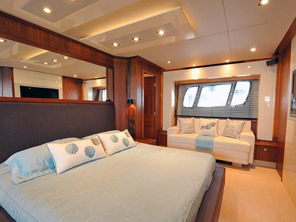 2023 Sunseeker Predator 84 zu chartern (photo 8)