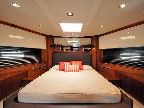 2023 Sunseeker Predator 84 zu chartern (photo 9)