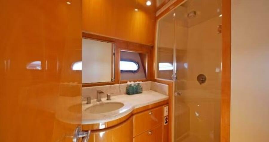 2004 McKinna Pilothouse na sprzedaż (photo 24)