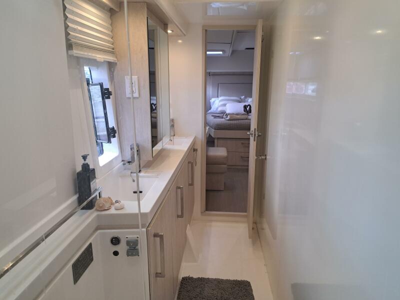 2016 Leopard 58 for sale (photo 29)