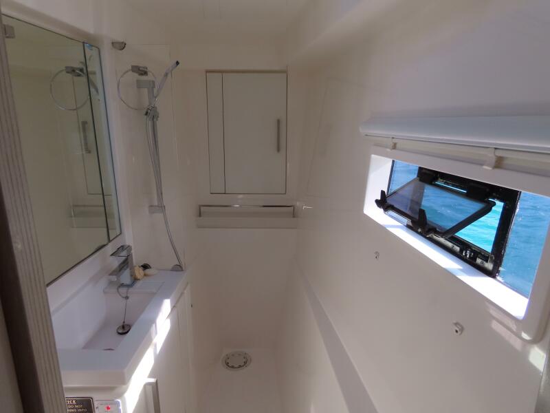 2016 Leopard 58 for sale (photo 32)