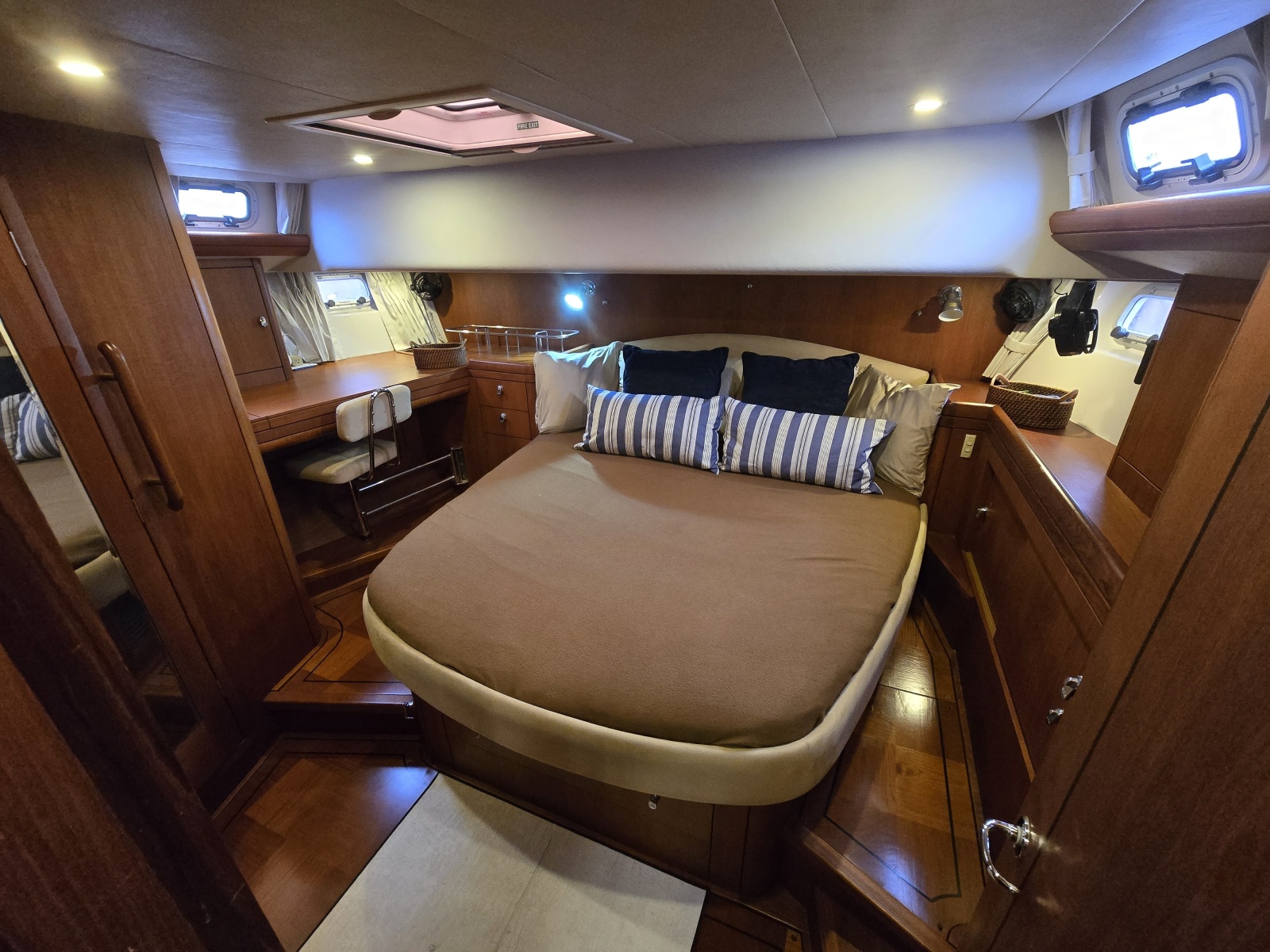 2005 Oyster 56 en venta (photo 18)