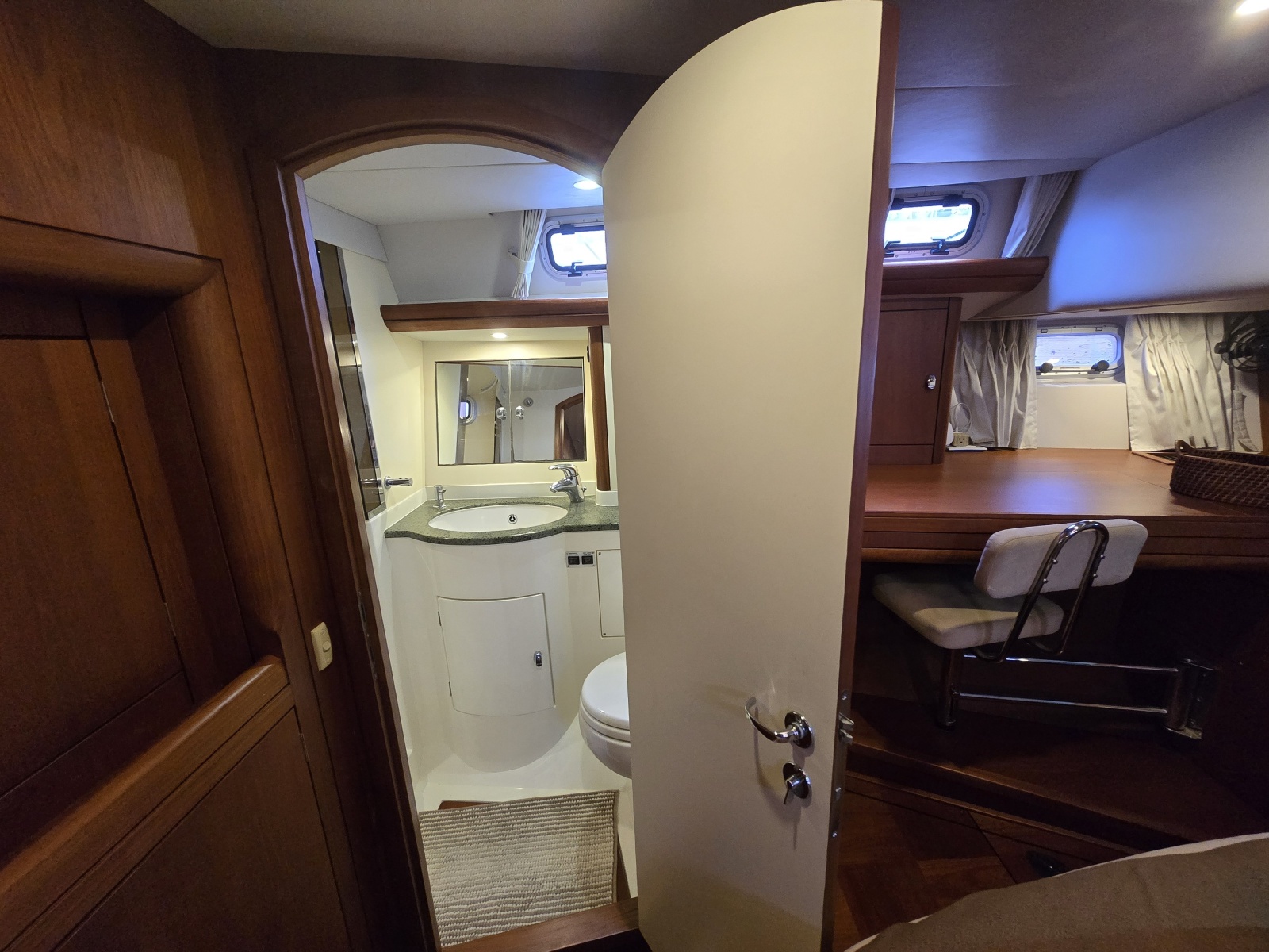 2005 Oyster 56 en venta (photo 19)