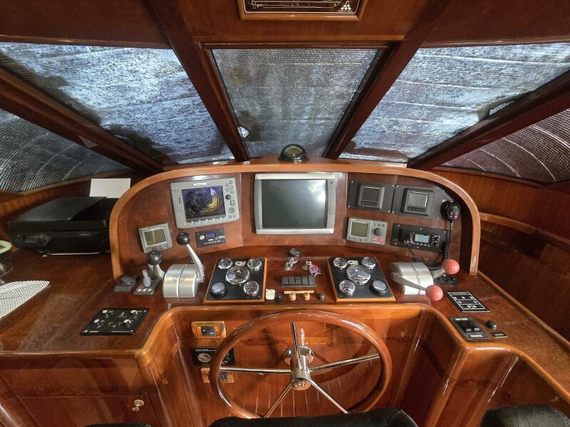 2006 Hampton 558 à vendre (photo 6)