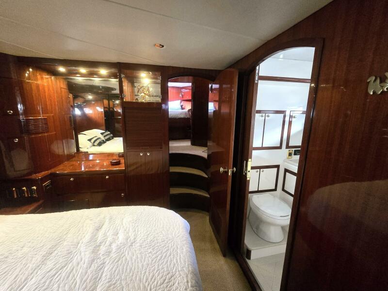 2006 Hampton 558 à vendre (photo 13)
