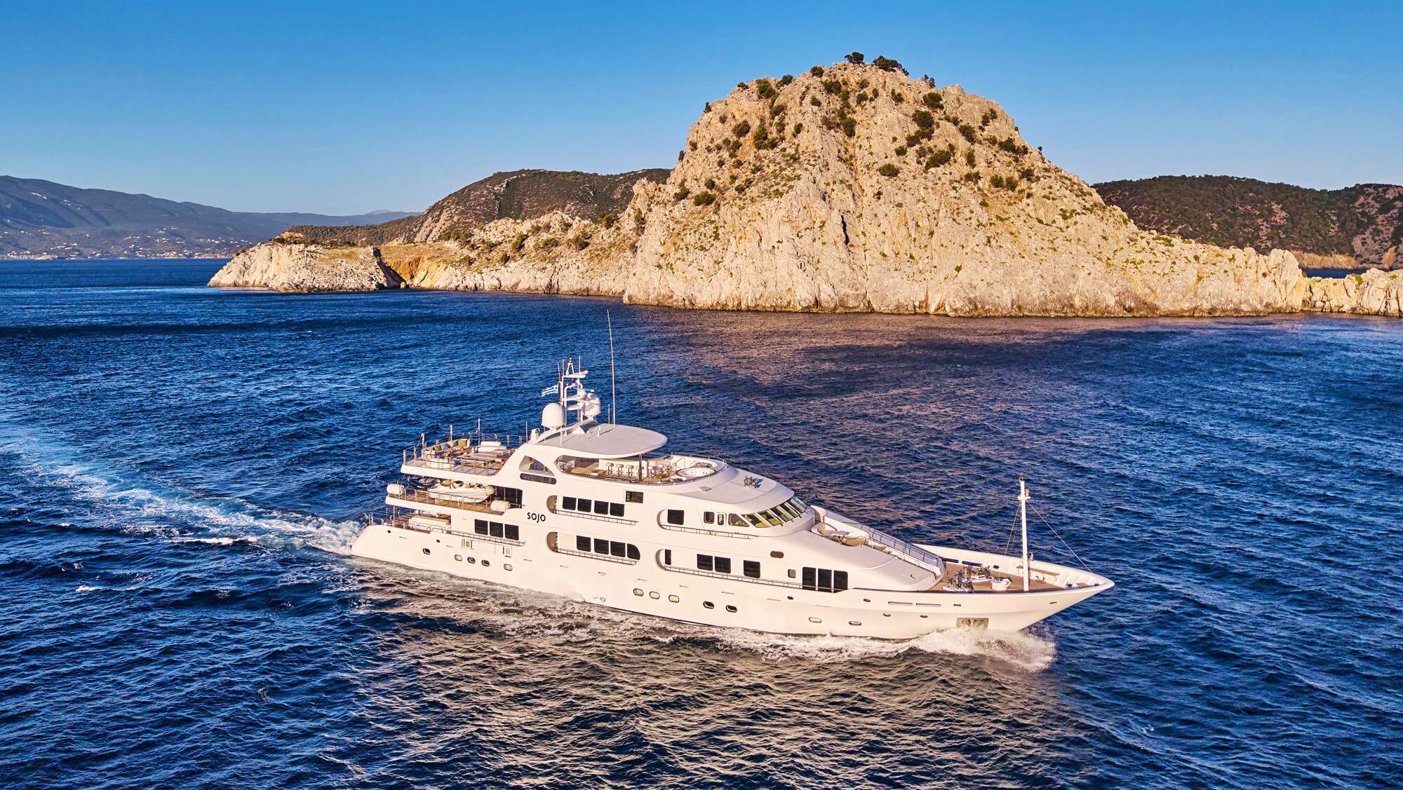 1984 Benetti SOJO à louer (photo 7)