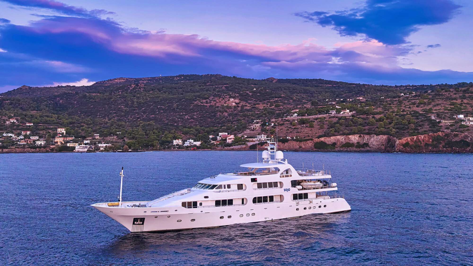 1984 Benetti SOJO à louer (photo 9)