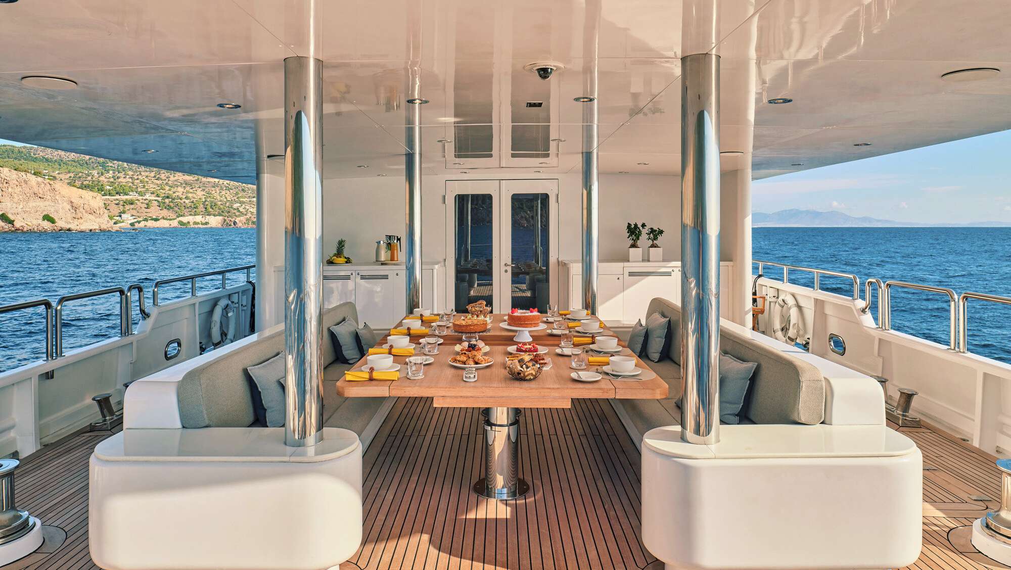 1984 Benetti SOJO à louer (photo 14)