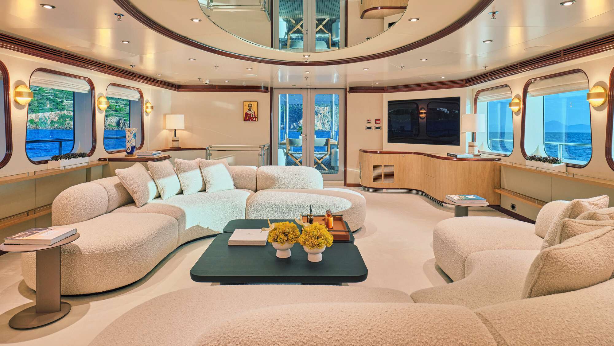 1984 Benetti SOJO à louer (photo 19)