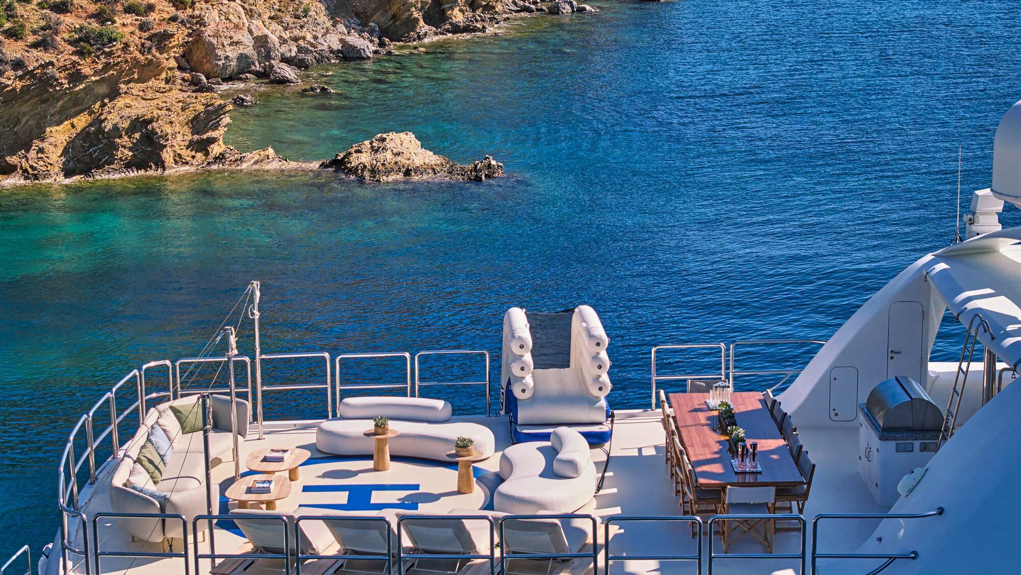 1984 Benetti SOJO à louer (photo 41)