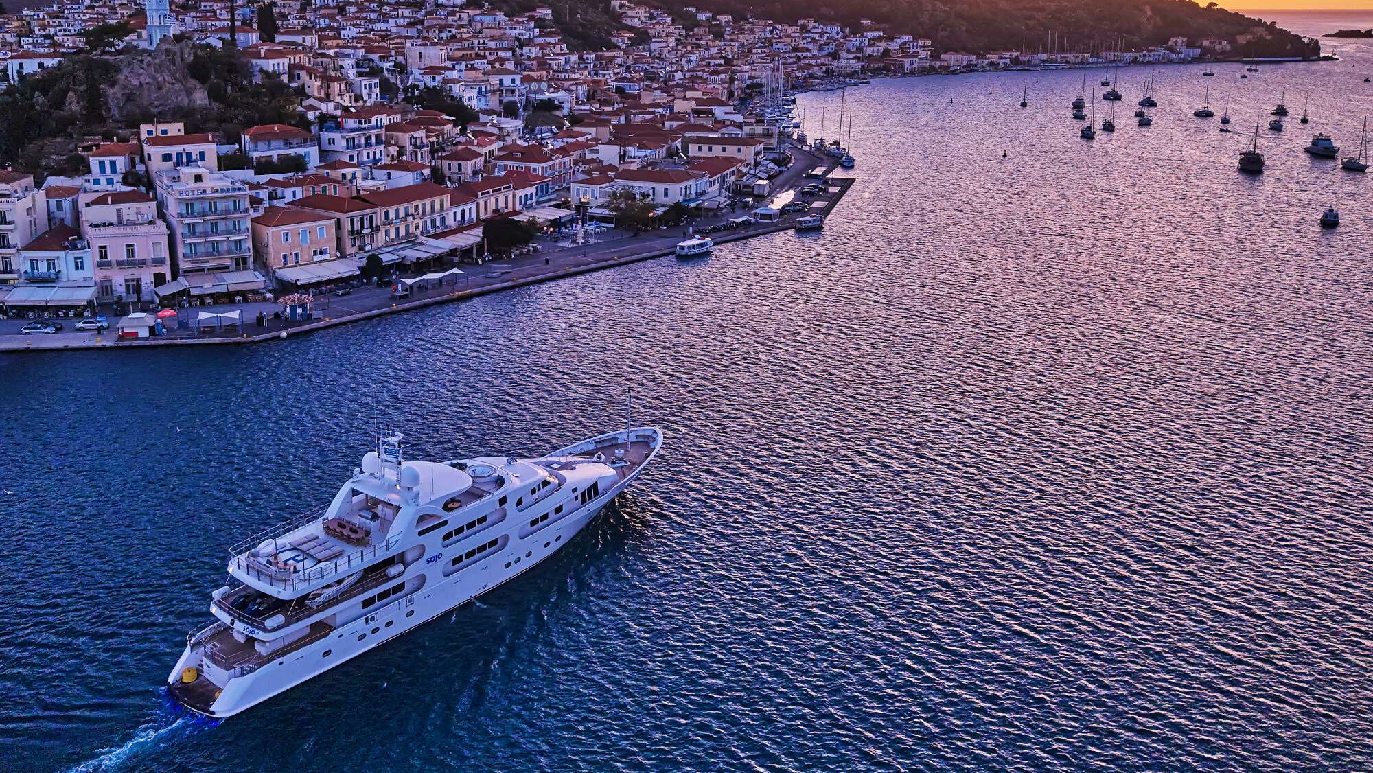 1984 Benetti SOJO à louer (photo 48)