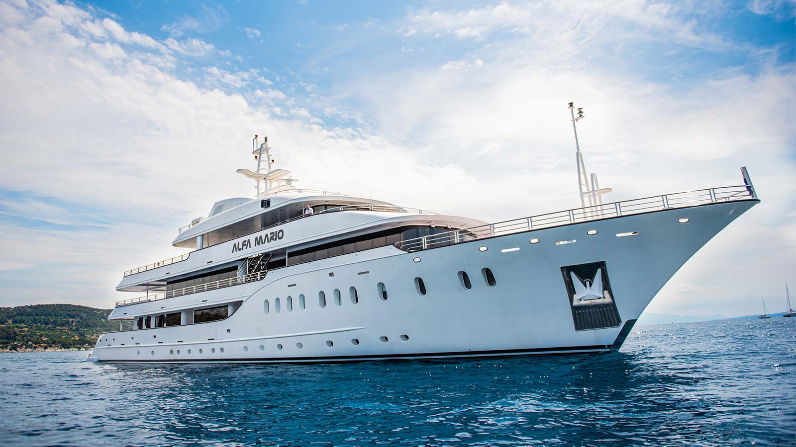 2019 Custom Built Alfa Mario for charter (photo 12)