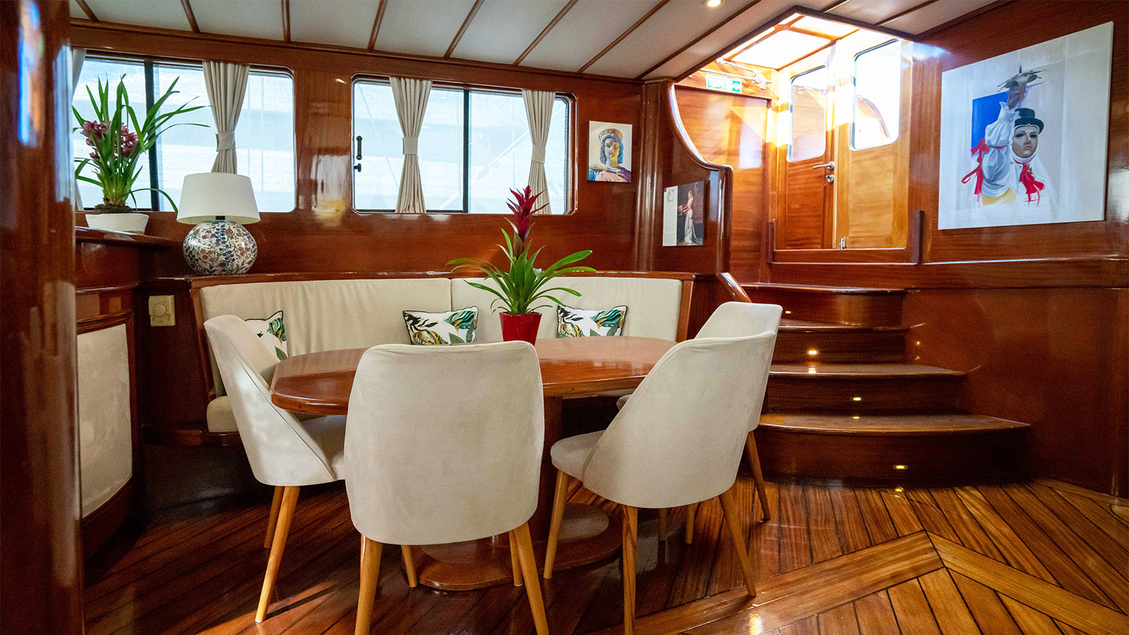 2006 Custom Built Elianora zu chartern (photo 6)
