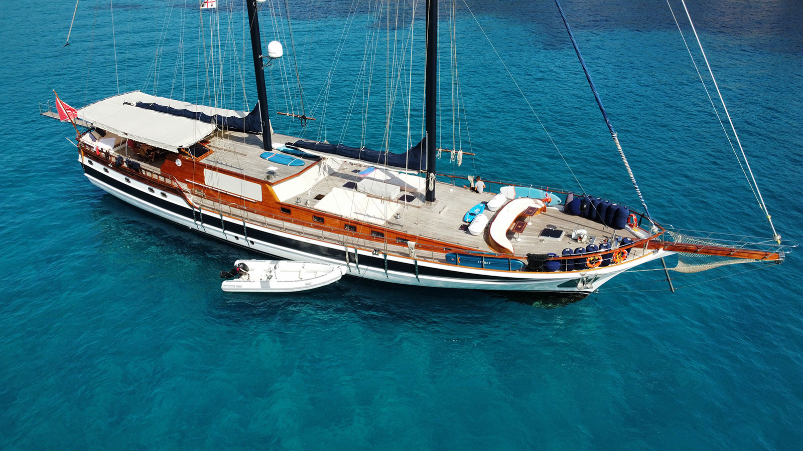 2006 Custom Built Elianora zu chartern (photo 19)