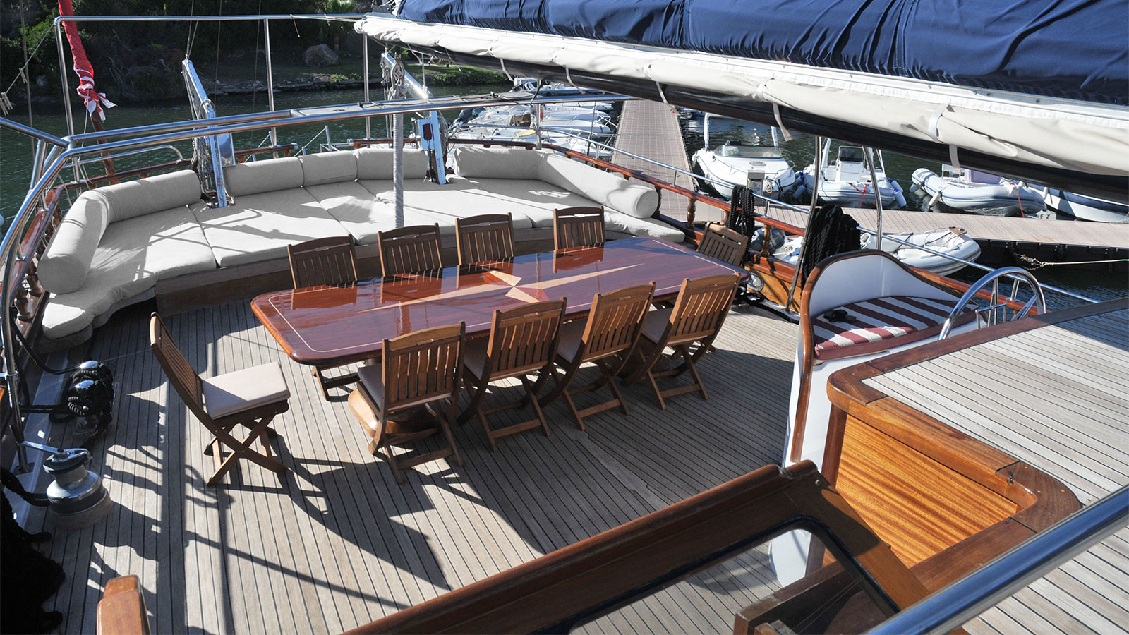 2006 Custom Built Elianora zu chartern (photo 21)