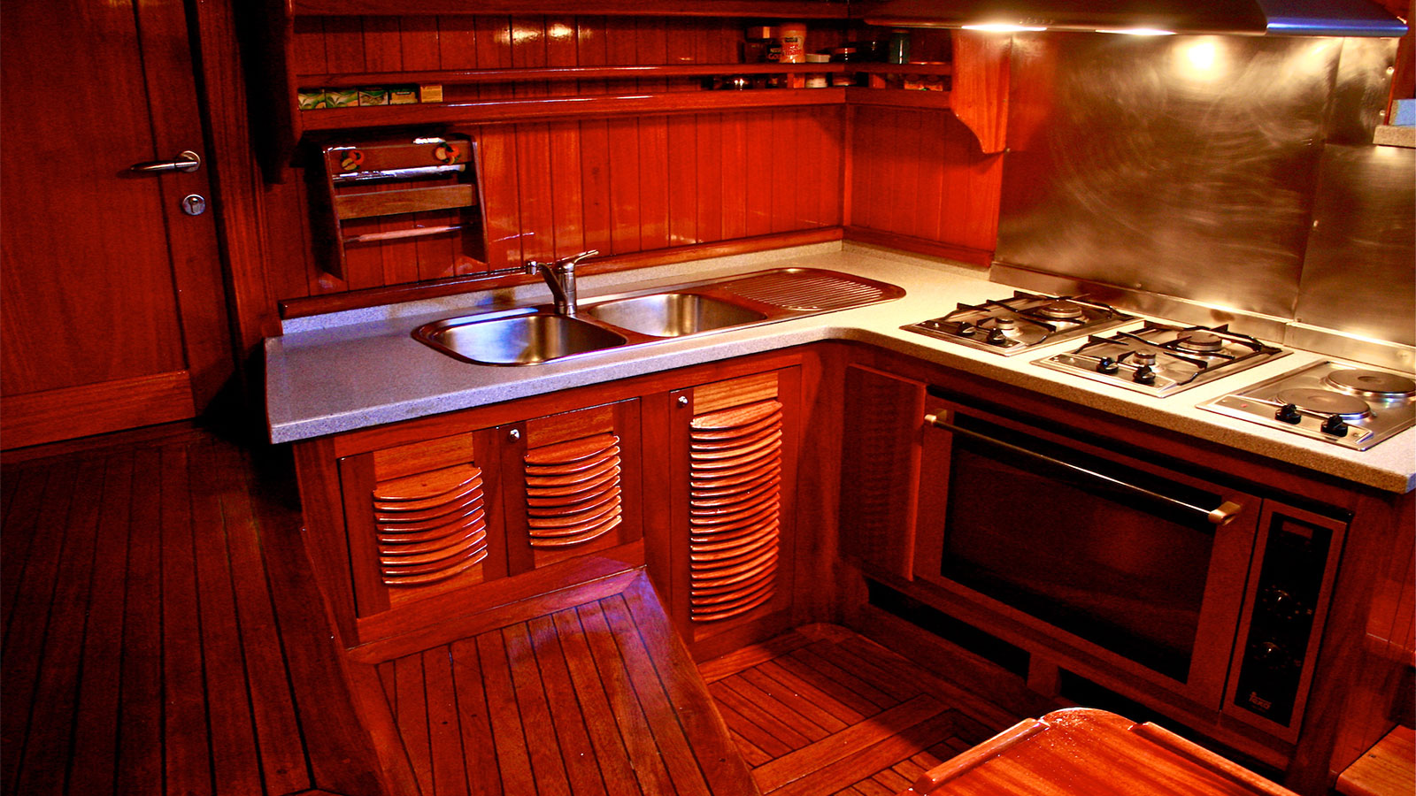 2002 Custom Built IL Fratello en alquiler (photo 11)