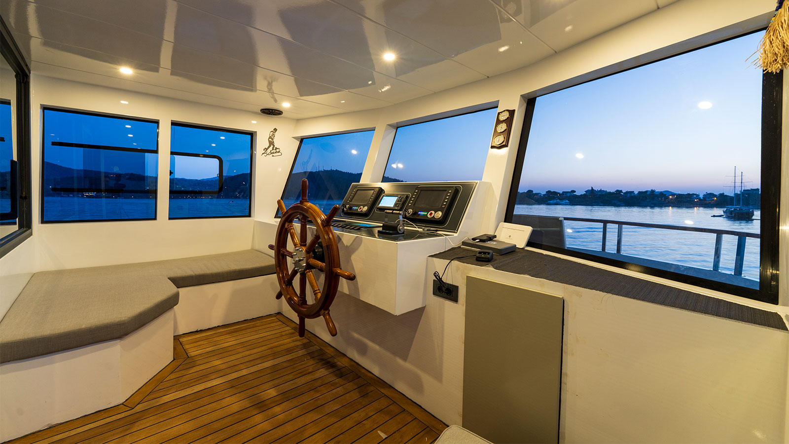 2023 Custom Built Albatros Explorer na czarter (photo 6)