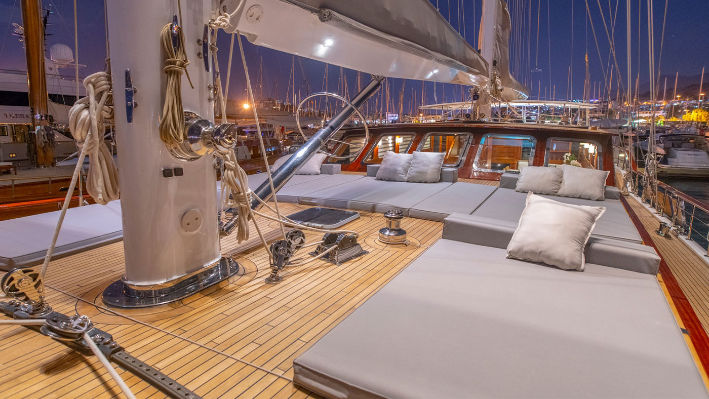 2006 Valena Yachting Hic Salta zu chartern (photo 21)