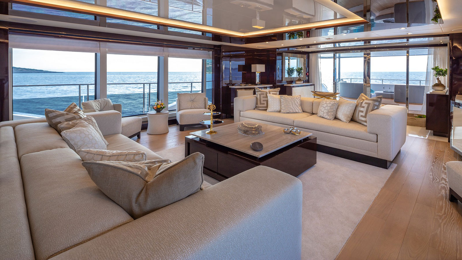 2018 Sunseeker Aqua Libra zu chartern (photo 4)