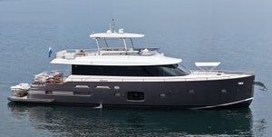 Azimut Magellano 76