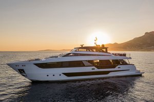 Ferretti 1000 SkyDeck