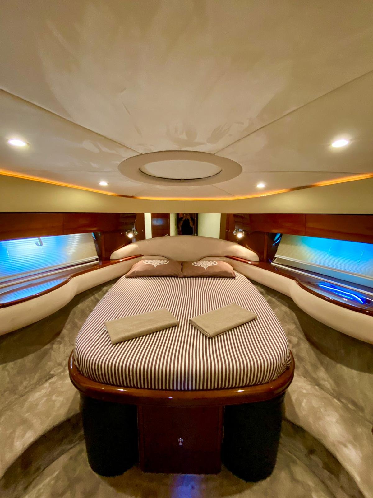 2007 Princess 61 na czarter (photo 11)