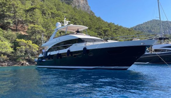 2022 Custom 42 Metre en alquiler (photo 29)