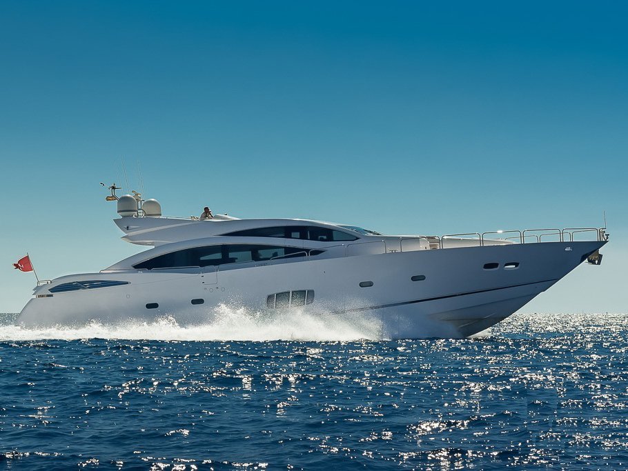 2025 Sunseeker 92 na czarter (photo 1)