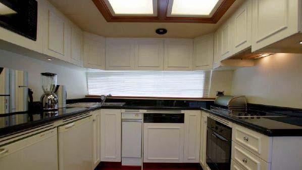 2001 Ferretti Navetta 90’ in vendita (photo 6)