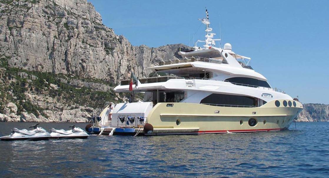 2010 Gulf craft Yacht 125’ en venta (photo 3)