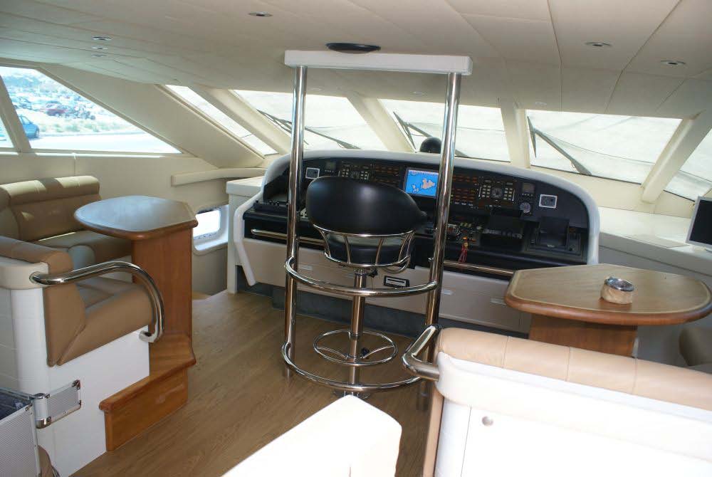 1995 Devonport 127’ for sale (photo 8)