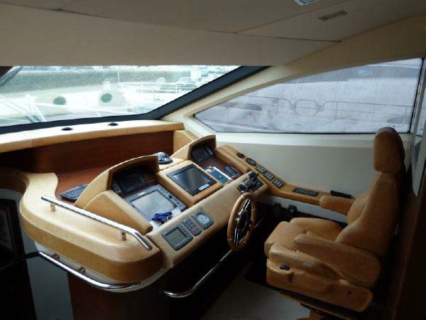 2005 Azimut 75’ for sale (photo 6)