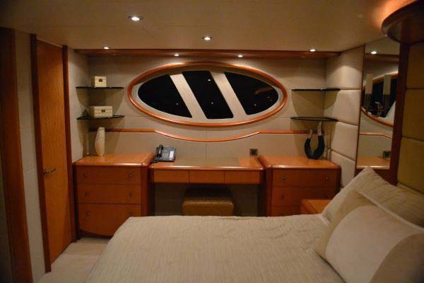 2007 Lazzara 84’ in vendita (photo 2)