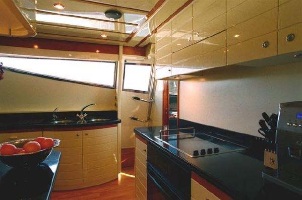 2004 Ferretti 880 zu verkaufen (photo 7)