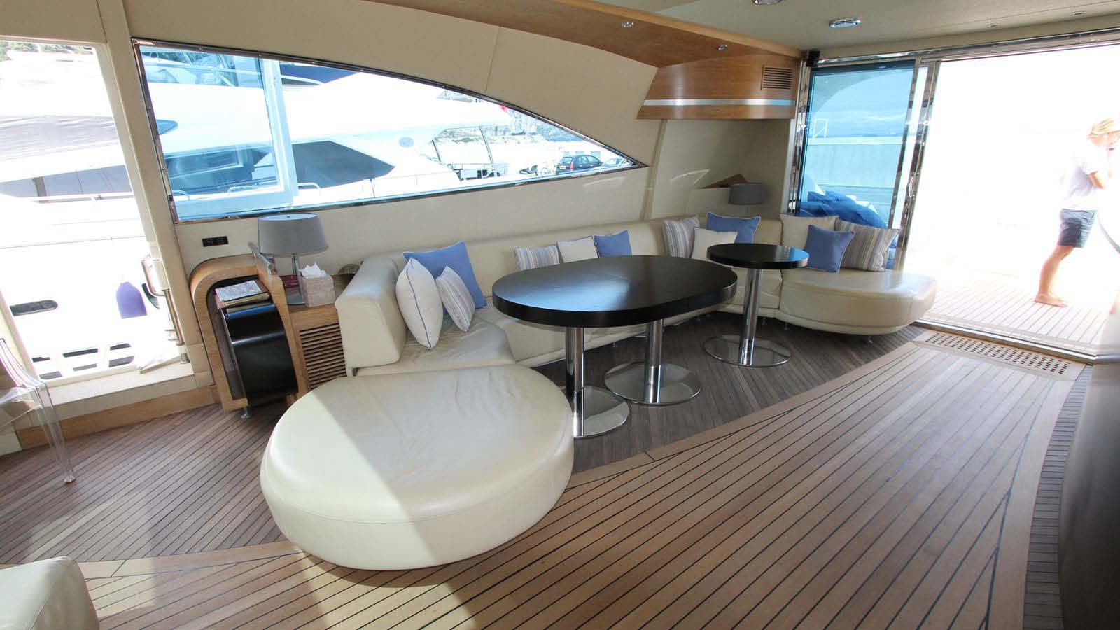 2005 Italcraft Maxi Drago 95' te koop (photo 20)