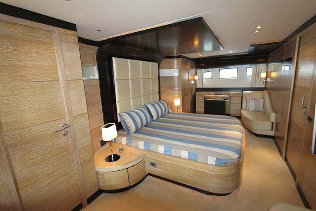 2005 Italcraft Maxi Drago 95' te koop (photo 28)