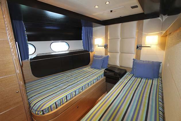 2005 Italcraft Maxi Drago 95' te koop (photo 36)
