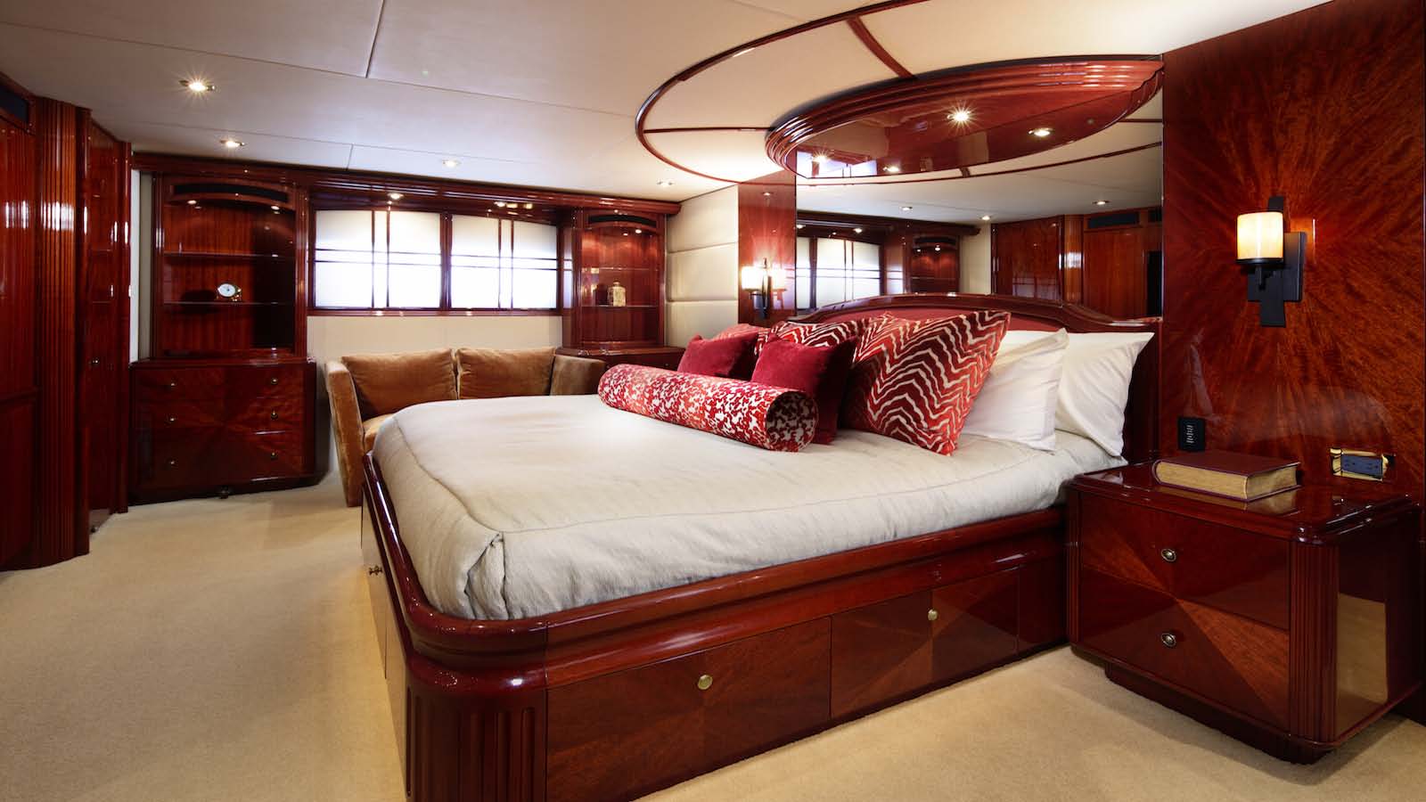 2004 Lazzara 110’ en venta (photo 5)