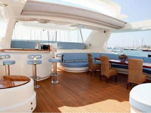 Azimut 116