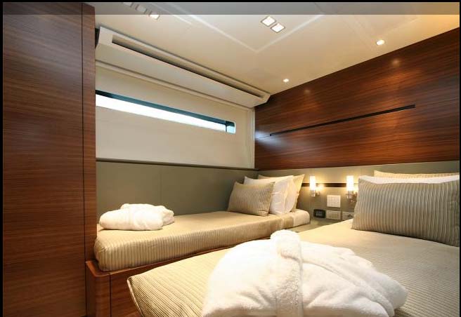2008 Peri Yachts Peri 29 te koop (photo 8)