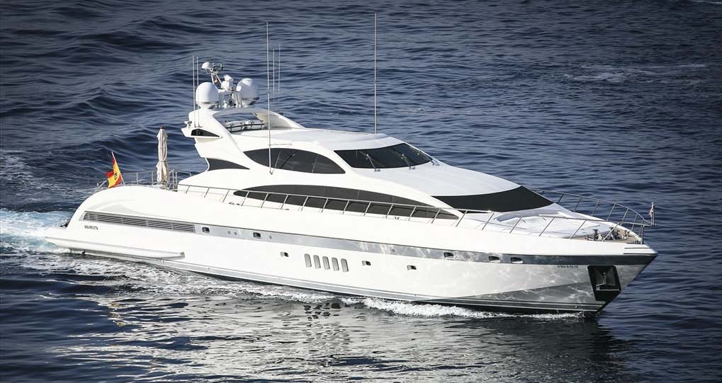 2005 Mangusta 105’ zu verkaufen (photo 3)