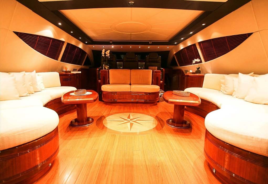 2005 Mangusta 105’ zu verkaufen (photo 7)