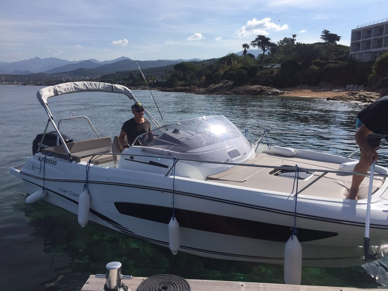 2017 Jeanneau Cap Camarat 7.5 WA en venta (photo 9)