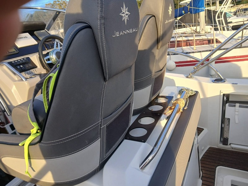 2019 Cap Camarat 9.0 WA à venda (photo 8)