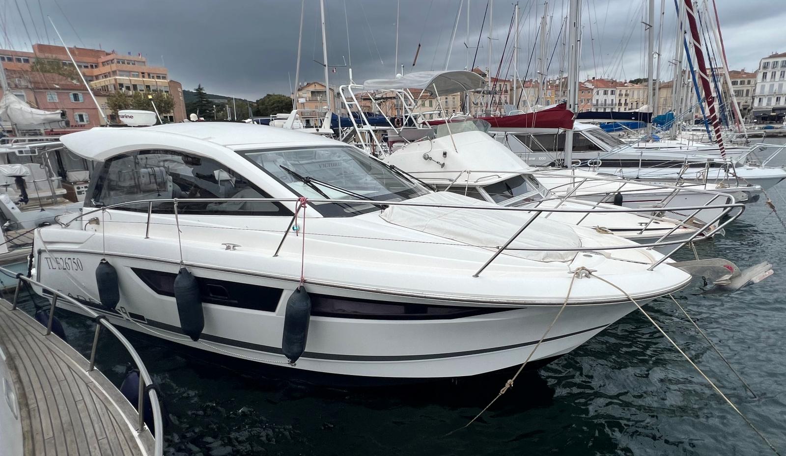 2010 JEANNEAU Leader 9 for sale (photo 2)